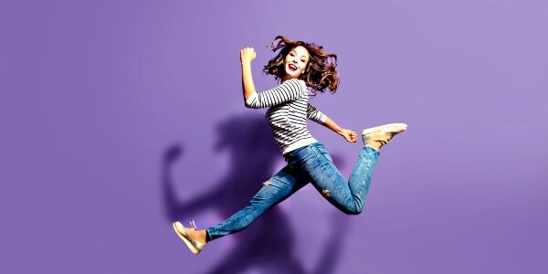 begin-in-the-middle <strong>Center piece</strong> To engage readers, start your story in the middle of the action. <em>Image from Shutterstock</em>