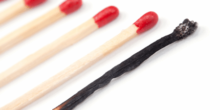 <strong>Don’t let readers burn out on your message</strong> Search and destroy lifeless cliches. <a href="https://www.shutterstock.com/es/image-photo/close-one-used-matchstick-row-new-385192516" target="_blank" rel="noopener noreferrer"><em>Image by Joey Chung</em></a>
